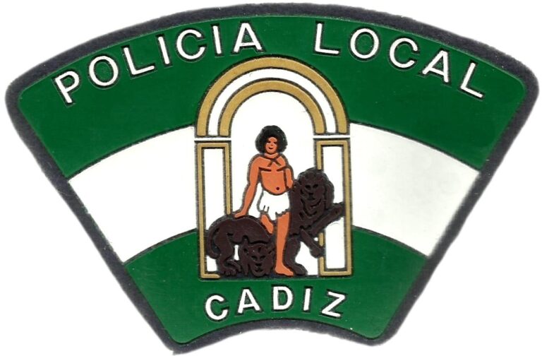policia local cadiz 768x504